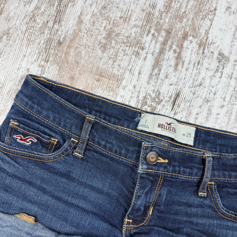 VTG Y2K Hollister Ultra Low Rise Cuffed Denim Mini Micro Shorts Size 1 W25 - Picture 3 of 9